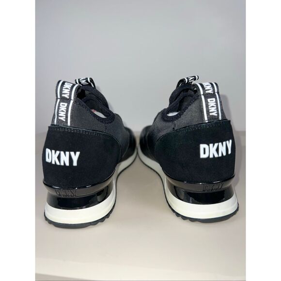 DKNY sneakers size 8.5 - Picture 7 of 9